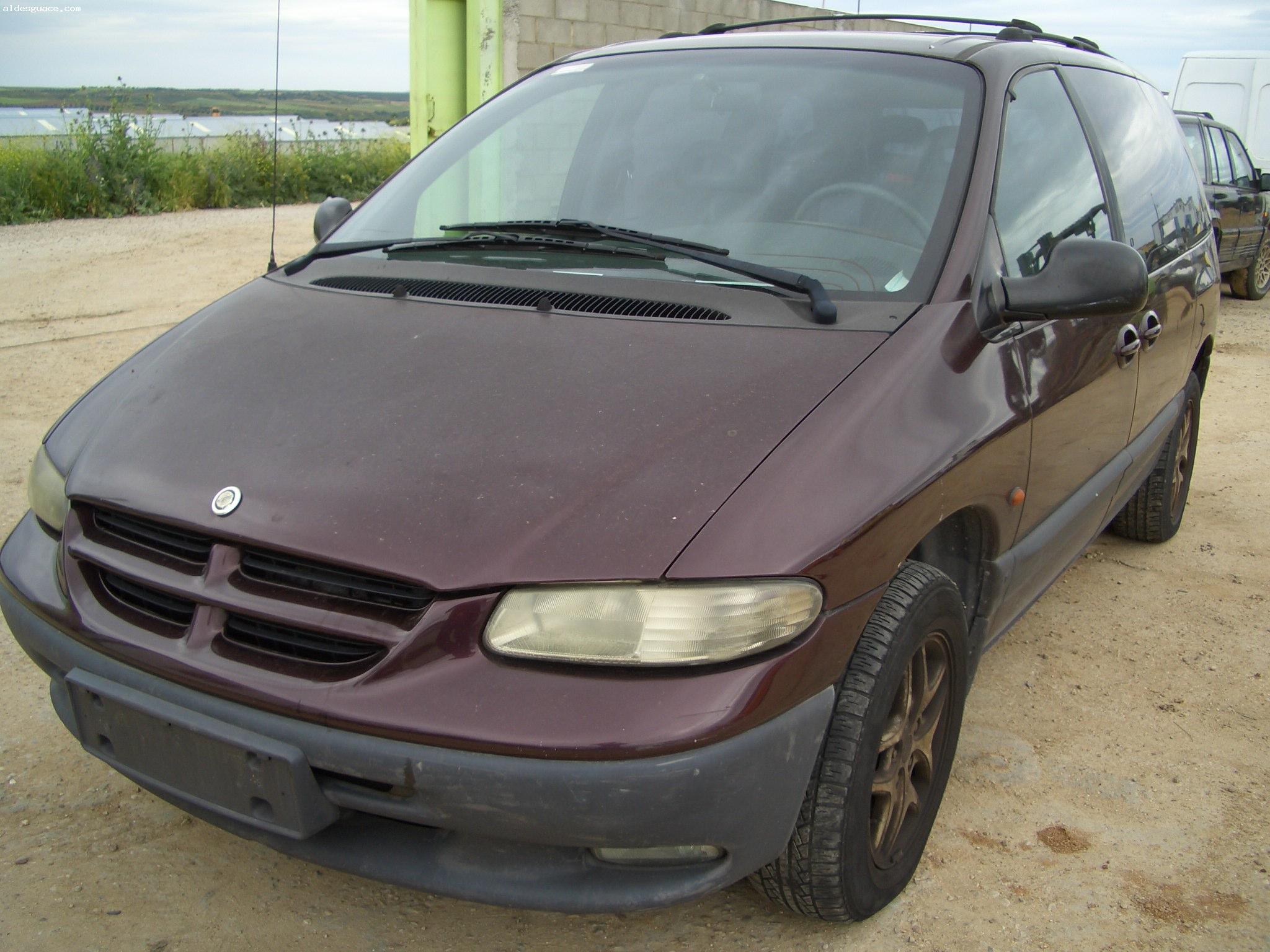 CHRYSLER VOYAGER