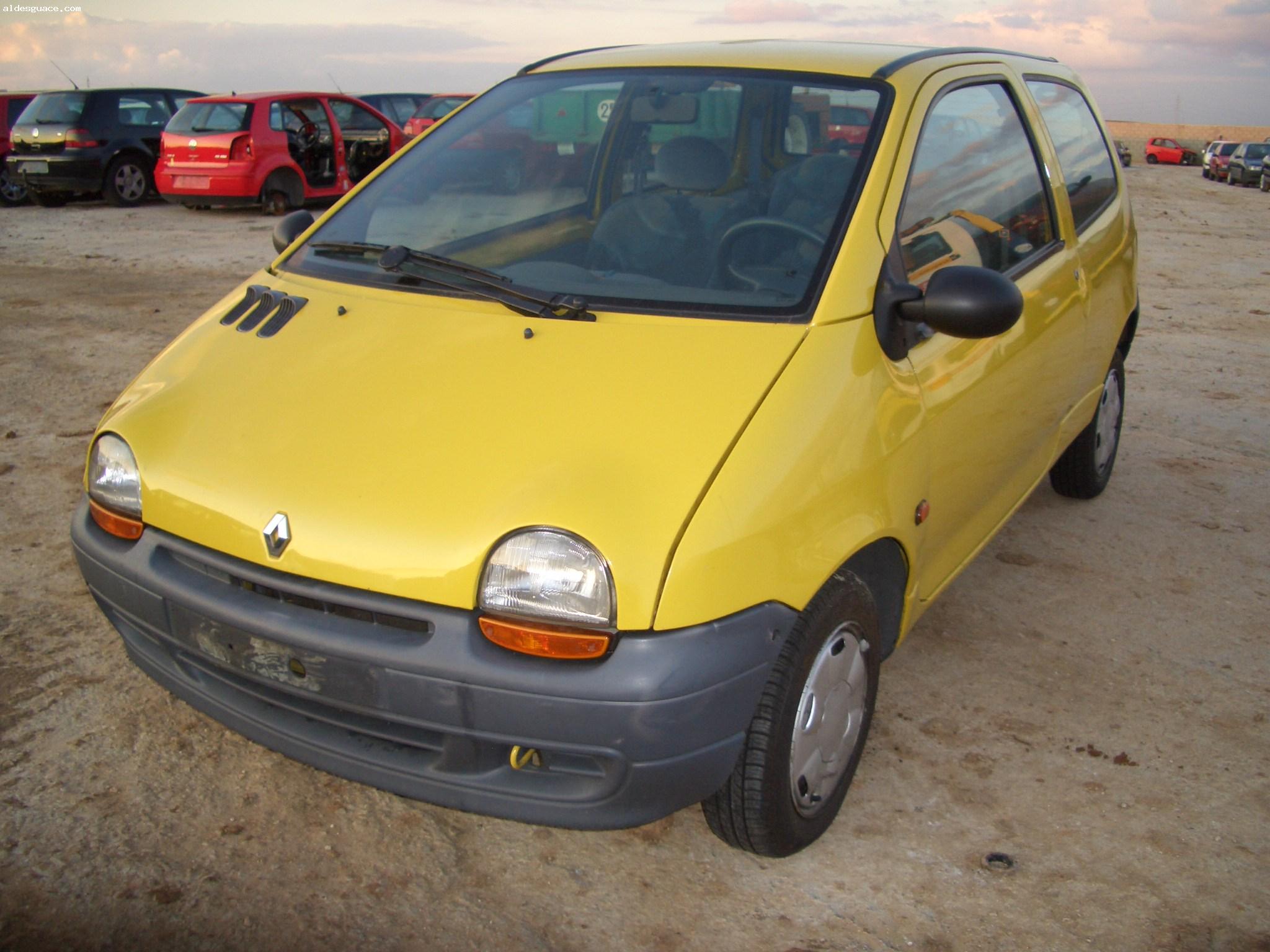 RENAULT TWINGO