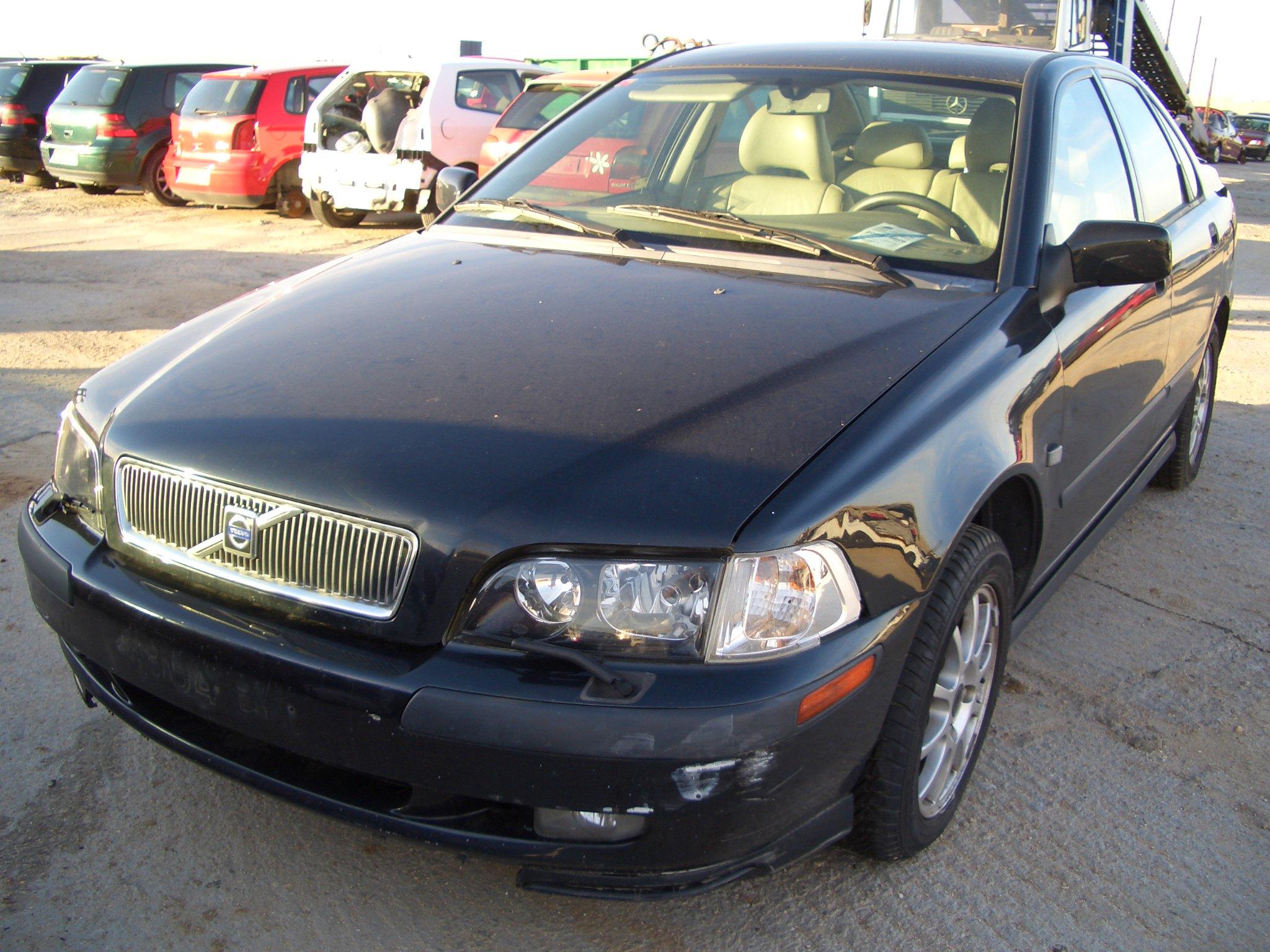 VOLVO S40 1.9 D